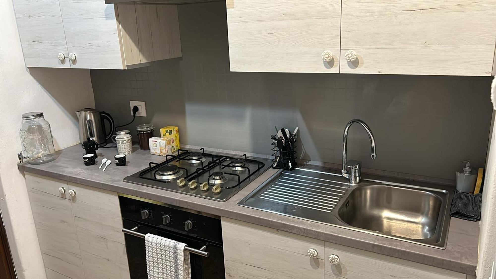 Flat In City Centre Tirano - 10 Minutes From Train Station Bagian luar foto